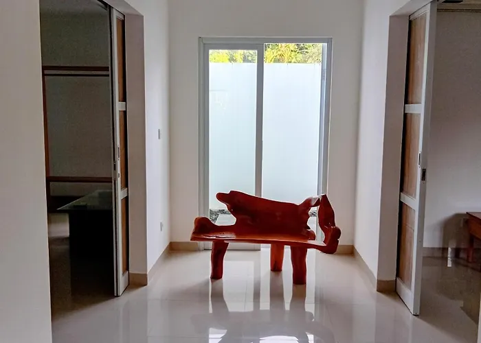 Rumah Santi Villa *